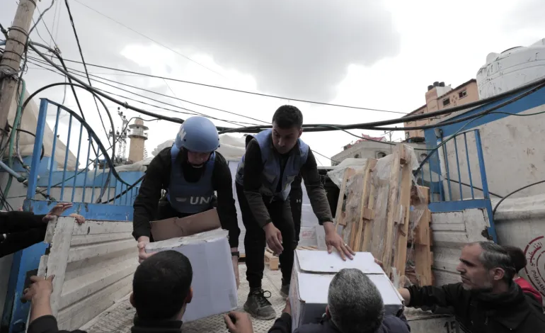 صورة الأونروا: تصريحات “إسرائيل” بشأن إدخال المزيد من المساعدات إلى غزة “مخلّة”