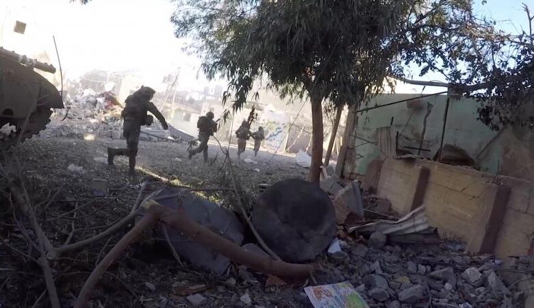 صورة المقاومة الفلسطينية تعلن قتل 12 جنديًا صهيونيًا في جباليا شمالي القطاع