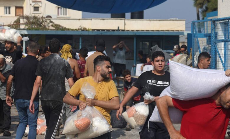 صورة منظمة الصحة العالمية تطالب الاحتلال بالسماح بوصول المساعدات الإنسانية إلى غزة