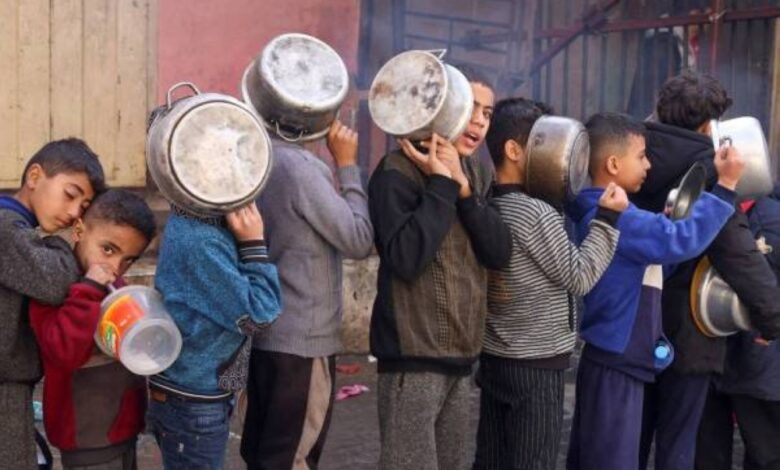صورة الأونروا: سكان غزة يعانون من جوع كارثي والأطفال يموتون