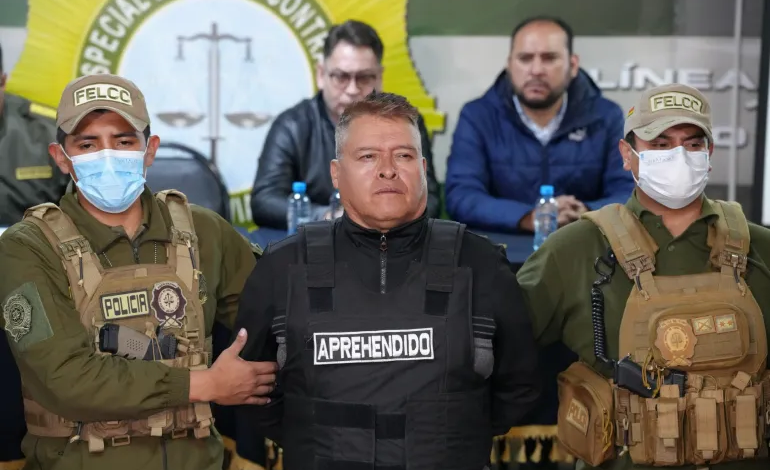 صورة بوليفيا تشهد محاولة انقلاب عسكري فاشلة بقيادة قائد الجيش وبعض أنصاره