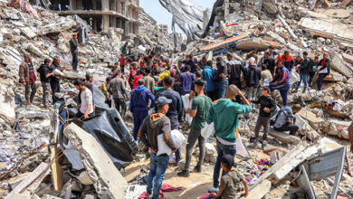 صورة مسؤولون أمريكيون سابقون يتهمون بايدن بالتواطؤ في حرب غزة