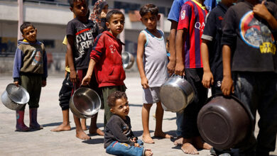صورة خبراء أمميون في حقوق الإنسان: المجاعة انتشرت في جميع أنحاء غزة بعد توقف دخول المساعدات