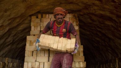 صورة مليون عامل أجنبي والبطالة تنتشر بين العراقيين