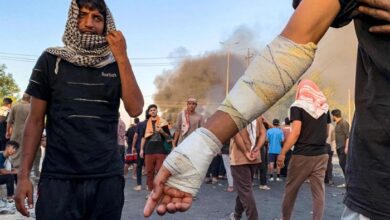 صورة أهالي الديوانية يضرمون فتيل الاحتجاجات الناقمة على الفشل السياسي وانقطاع الماء والكهرباء