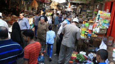 صورة تحذيرات صحية في العراق من عرض المواد الغذائية والعصائر تحت أشعة الشمس