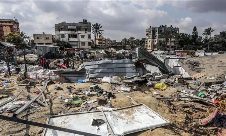 صورة الاحتلال يواصل قصف مناطق وسط وجنوب القطاع ويوقع عشرات الضحايا