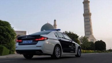 صورة الشرطة العمانية: مقتل 4 أشخاص وإصابة آخرين بإطلاق نار في محيط أحد المساجد بالعاصمة مسقط