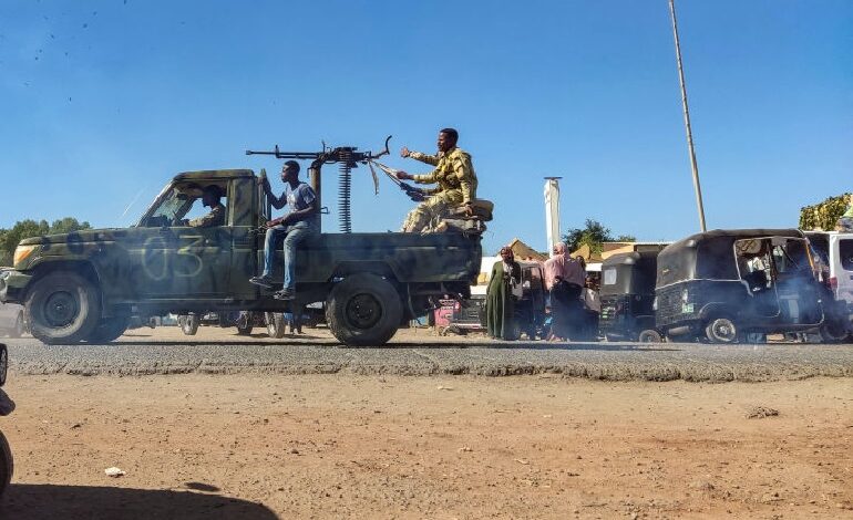 صورة اشتباكات بين الجيش السوداني والدعم السريع في منطقة مايرنو في ولاية سنار