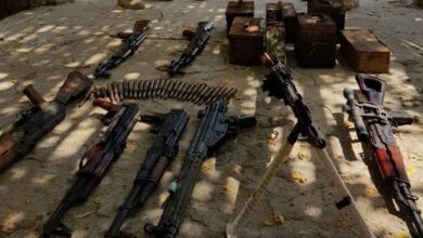 صورة مصادر أمنية: الكشف عن سرقة أسلحة من مقر للجيش غربي العراق