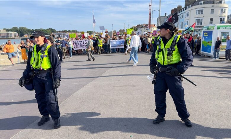 صورة المسلمون البريطانيون لا يشعرون بالأمان مع هجمات اليمين العنصري المتطرف