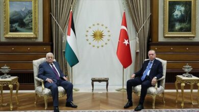صورة الرئيس التركي أردوغان يلتقي نظيره الفلسطيني في أنقرة ويجدد دعمه لقطاع غزة