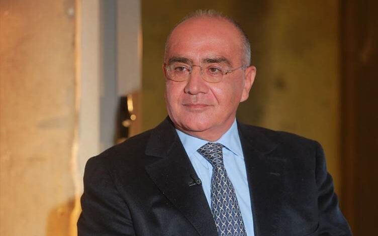 صورة النائب اللبناني السابق فارس أنطوان: إيران تخلت عن حزب الله الذي دخل الحرب مع “إسرائيل”