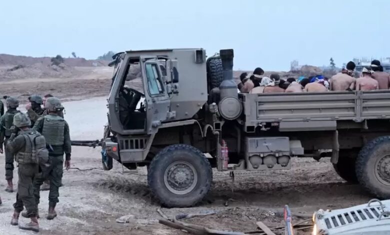 صورة منظمات حقوقية: جرائم التعذيب بحق المعتقلين من غزة لم تتوقف ولا يمكن وصفها