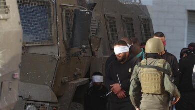 صورة منظمات حقوقية: أعداد الأسرى ارتفعت إلى 10600 ولا تشمل المعتقلين من غزة