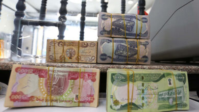 صورة نواب سابقون: التوجه الحكومي في العراق لفرض الرسوم ينم عن عجز واضح بالموازنة