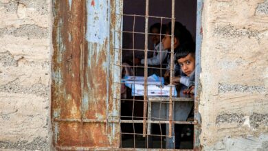 صورة الفساد الحكومي في العراق يحوّل مشروع بناء المدارس الجديدة إلى هياكل مهملة