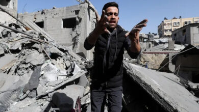 صورة الاحتلال يواصل شن غاراته على القطاع وحصار شماله لليوم الـ 12