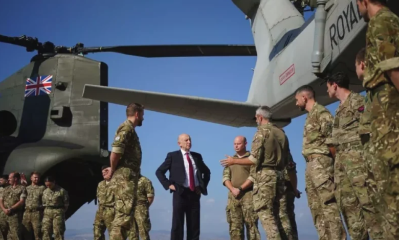 صورة صحيفة “ذا ميرور” البريطانية تحذر من انجراف لندن خلف واشنطن في حروب “إسرائيل”