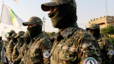 صورة “ميدل إيست مونيتور”: كرة اللهب تتدحرج لتدخل العراق الذي بات بلا حصن