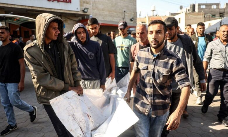 صورة صحيفة هآرتس: الجيش “الإسرائيلي” يواجه صعوبة في تبرير قتل المدنيين وانتهاك القانون الدولي