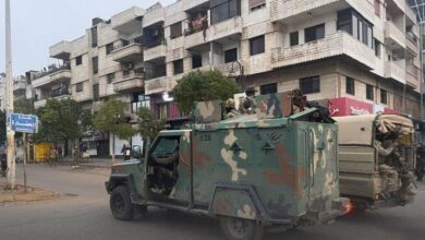 صورة حواجز أمنية بمحيط قاعدة حميميم لملاحقة فلول النظام المعزول