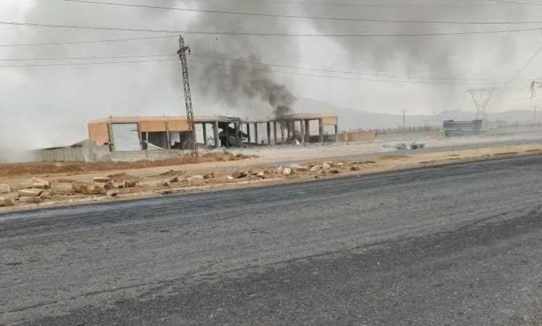 صورة 17 قتيلًا وعدد من الجرحى جراء قصف مسيرة استهدفت مستودعًا للذخيرة في ريف دمشق