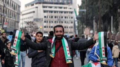 صورة مسؤول في الأمم المتحدة يدعو العالم إلى دعم سوريا والاستجابة للحظة الأمل التي يعيشها السوريون