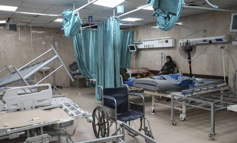 صورة الأورومتوسطي: الاحتلال يستهدف بشكل ممنهج الطواقم الطبية شمال قطاع غزة لتدمير النظام الصحي كليًّا