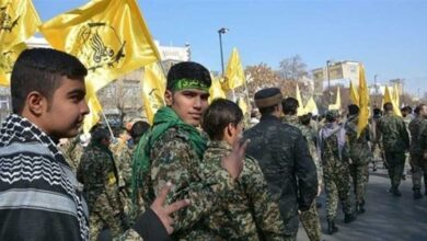 صورة طهران تلجأ إلى زعزعة استقرار سوريا مع انهيار المحور الإيراني