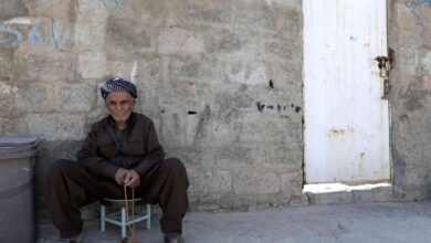 صورة زيارة البارزاني لبغداد تنتهي بلا حلول لأزمة رواتب موظفي كردستان العراق