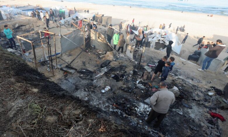 صورة مصادر طبية: استشهاد وإصابة العشرات بقصف الاحتلال المتواصل على القطاع