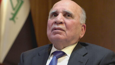 صورة فؤاد حسين يناقض السوداني: نعمل على “إقناع” الميليشيات بالانضمام إلى القوات الحكومية