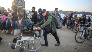 صورة العالم أمام امتحان أخلاقي لمساعدة عودة النازحين لبيوت مدمرة في غزة