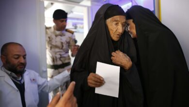 صورة المستشفيات الحكومية تتحول إلى مجازر للمرضى وكشف الأطباء يرهق جيوب العراقيين