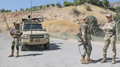 صورة مقتل جنديين عراقيين بنيران مسلحي ميليشيا “حزب العمال الكردستاني” قرب الحدود التركية