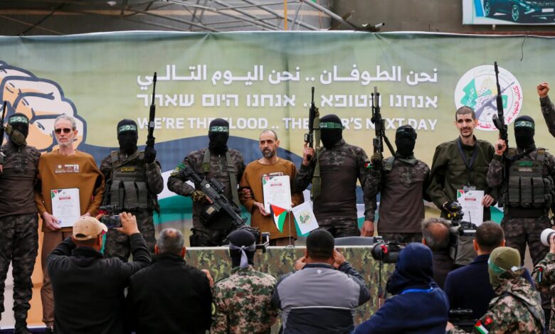 صورة “يديعوت أحرنوت”: الوسطاء يواصلون جهودهم لإنقاذ اتفاق وقف إطلاق النار في غزة ولا أحد يرغب بالتصعيد