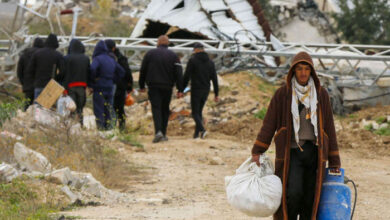 صورة قوات الاحتلال تتنصل من السماح بدخول المساعدات الإنسانية لغزة و200 ألف نازح يعيشون في العراء برفح