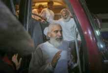 صورة أسى فلسطينيون يكشفون وحشية الاحتلال في متوالية القمع والغاز والكلاب والتعذيب الجسدي واللفظي