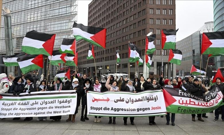 صورة منظمات أمريكية ودولية: خطة ترامب لتهجير الفلسطينيين هي جريمة تطهير عرقي