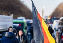 صورة تظاهرة للنازيين الجدد في برلين ضد المهاجرين في البلاد