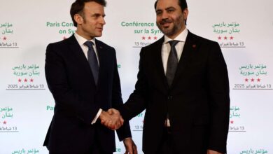 صورة الأسرة الدولية باستثناء العراق وإيران تتعهد من باريس بدعم المرحلة الانتقالية في سوريا