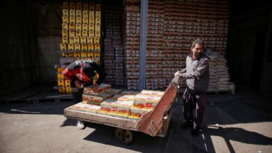 صورة الأغذية التالفة تغزو الأسواق العراقية على حساب صحة العراقيين