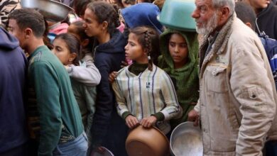 صورة المنظمة الدولية للهجرة: الآباء في غزة يكافحون لإبقاء أطفالهم على قيد الحياة