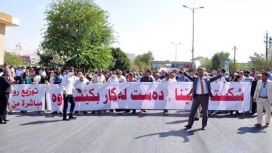 صورة بعد السليمانية.. اعتصام المعلمين ينتقل الى أربيل وحلبجة احتجاجًا على تأخر الرواتب